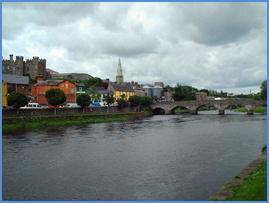 : C:\Users\tonoguchi\home1\ireland\enniscorthy.jpg